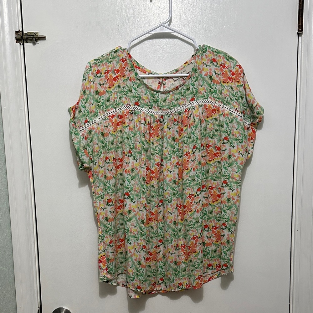 Floral Women's Top with Crochet Detail